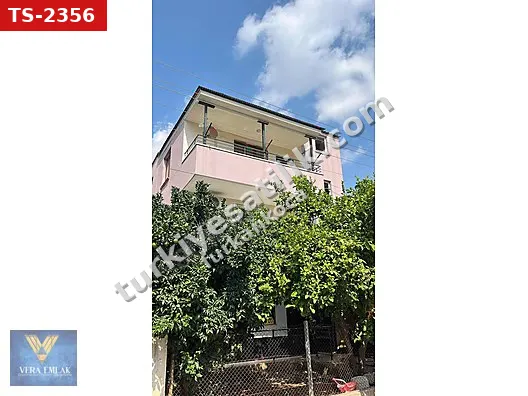 BAHÇEŞEHİRDE MERKEZİ KONUMDA 2+1 KAPALI MUTFAK DAİRE !