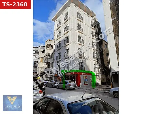 BANKALAR CADDESİNDE KURUMSAL KİRACILI YÜKSEK KİRA GETİRİLİ!