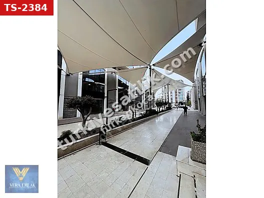 ÇOMU İŞ MERKEZİNDE 4+1 FUL EŞYALI CADDE CEPHELİ ULTRA LÜX OFİS !